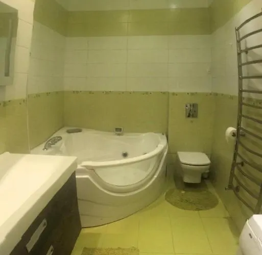 Near Park Peremohy Апартаменти